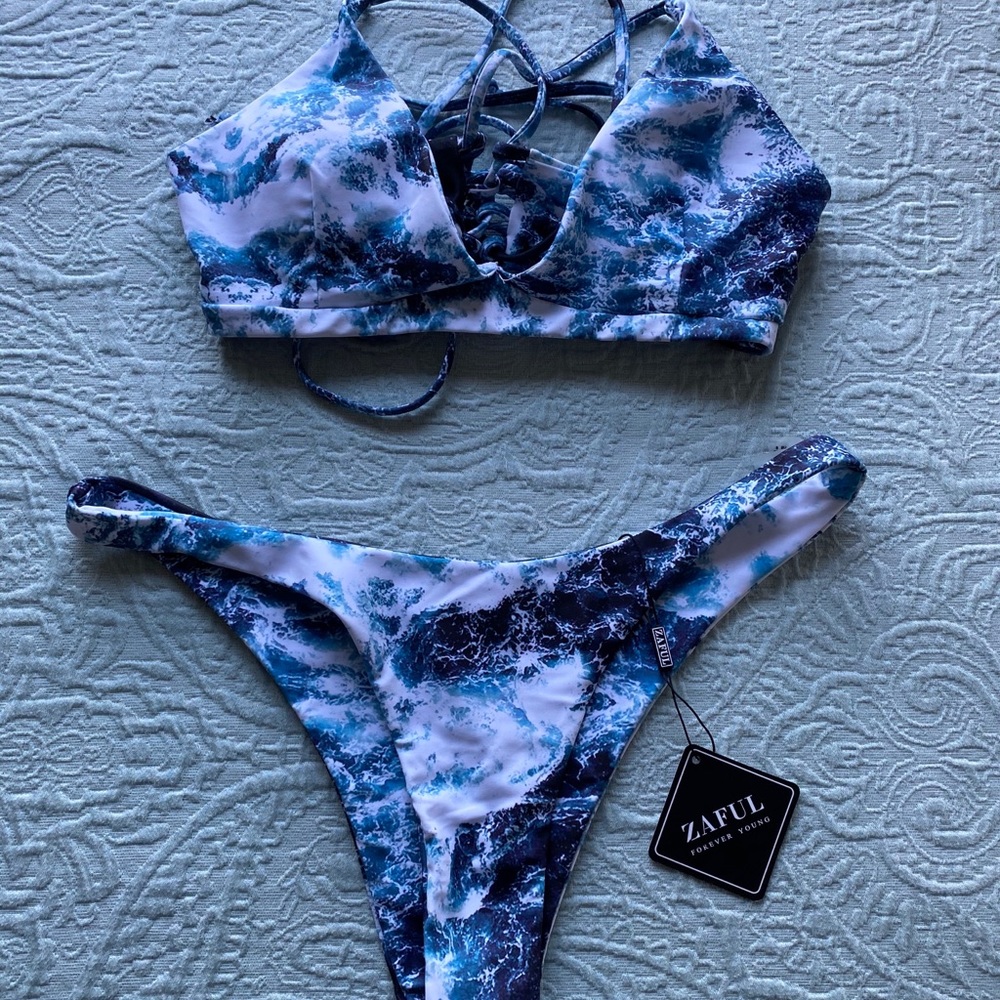 Blue and White Water Pattern/Tie Dye Zaful Bikini